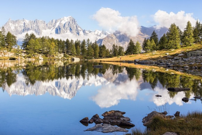 Tente de toit dans les Alpes